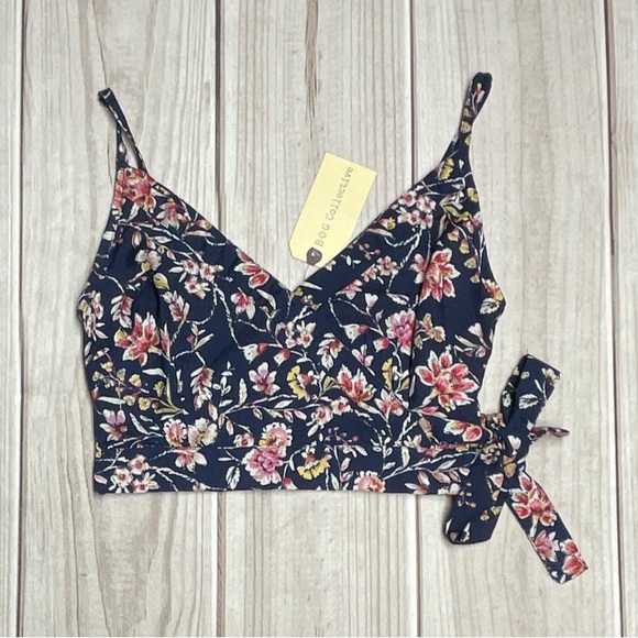 BOG Collective Women’s Size Small Floral Print Cropped Crop Tank Top Blue - Picture 1 of 6